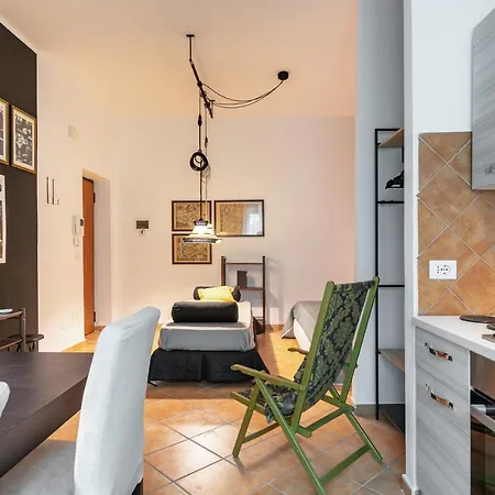 Guesthost - Ballaro Cozy With Balcony شقة